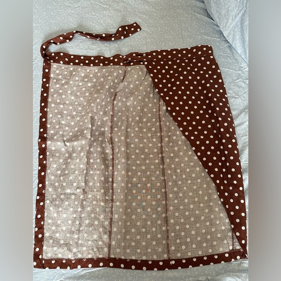 Reformation Polka Dot Print Wrap Skirt in Au Lait, Size S, EUC - Picture 4 of 7